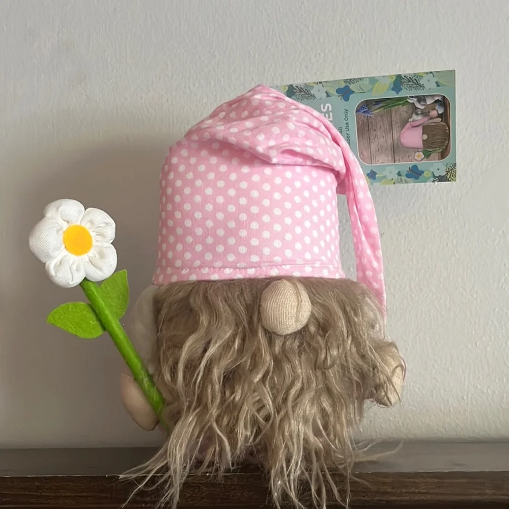 Spring gnome BNWT - Picture 1 of 3